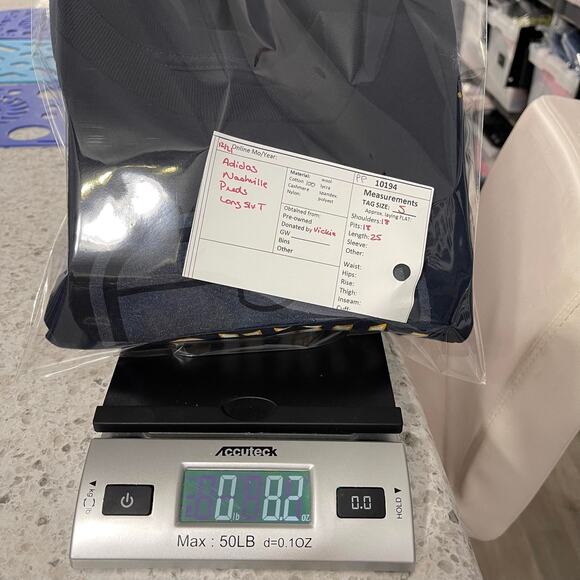 Small Nashville Predators NHL Hockey T-shirt T Shirt top by Adidas navy blue - Picture 7 of 8